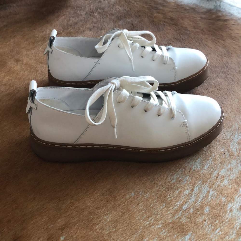 Zara white sneakers with rubber sole